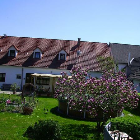 Gaestehaus Brueckler Hotel Jennersdorf Exterior photo